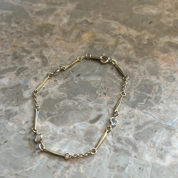 Vintage Avon gold tone in cubic zirconia bracelet, chain style with link - Picture 1 of 4